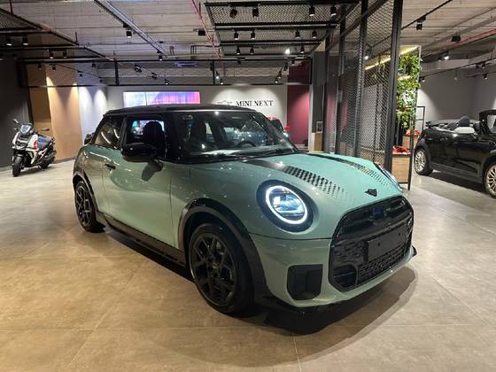 MINI COOPER 2.0 16V TWINPOWER GASOLINA S SPORT 2P STEPTRONIC MINI COOPER 2.0 16V TWINPOWER GASOLINA S SPORT 2P STEPTRONIC